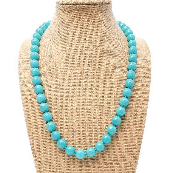 Aprilsplace Jewelry - Faceted Aqua Hand Knotted  20 Inch Necklace Set. Aprilsplace Chicken